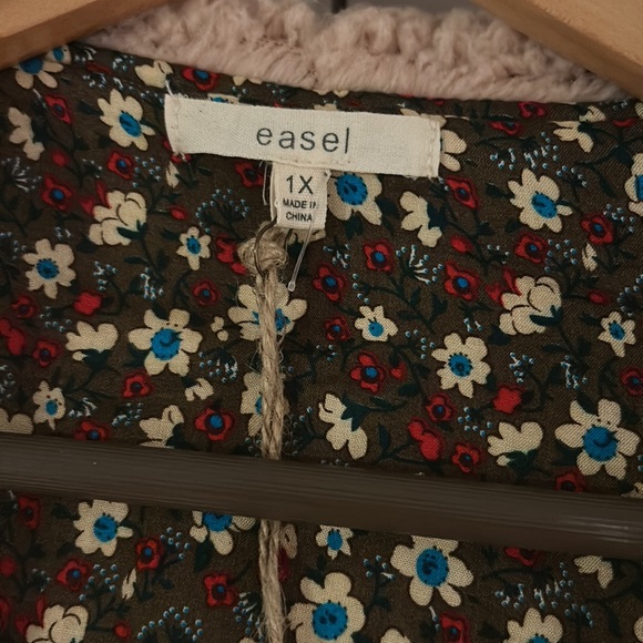 NWT Easel Teddy Coat - Picture 3 of 5